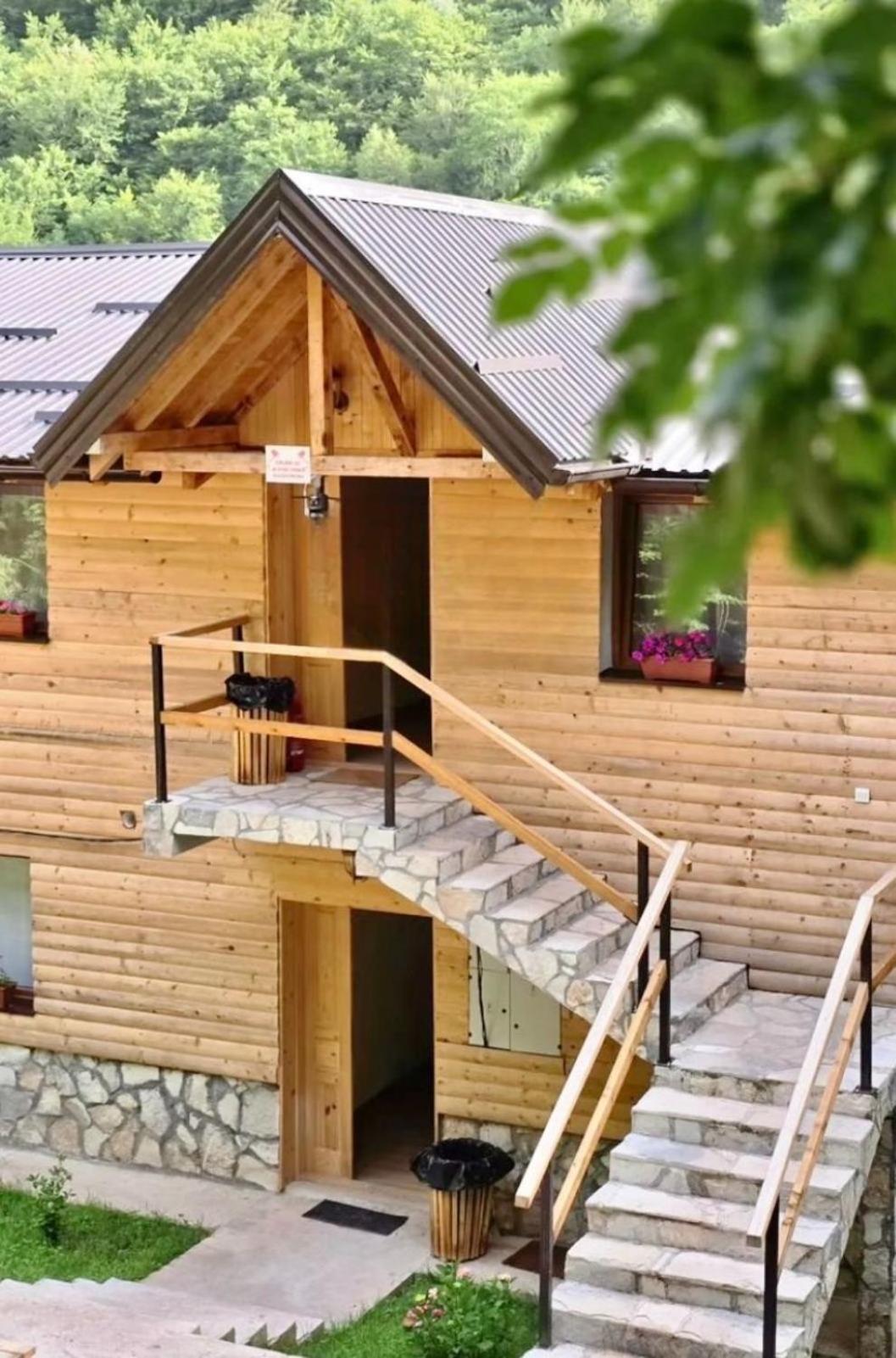 Hotel Vucja Gora Foca Exteriér fotografie